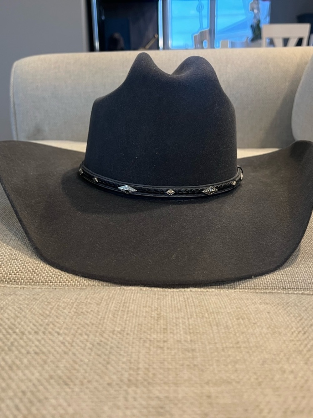 Cody James 3X Men's Felt Western Cowboy Hat with Decorative Band